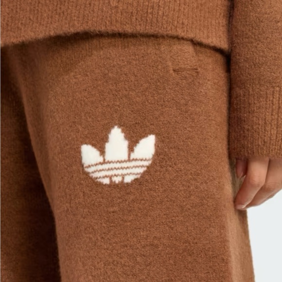 Adidas dept knitted Pants - Picture 2 of 2